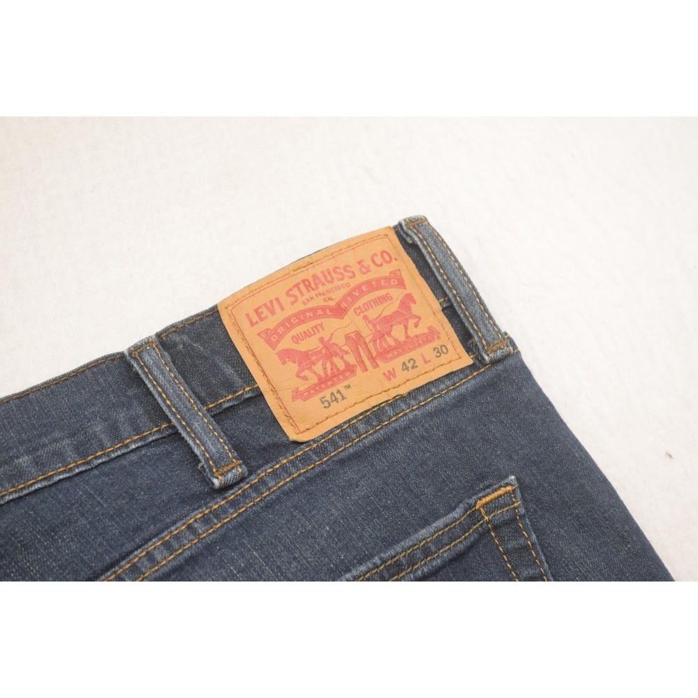 Levi's 541 Athletic Fit Stretch Straight‎ Leg Denim Blue Jeans Mens 42 x 30